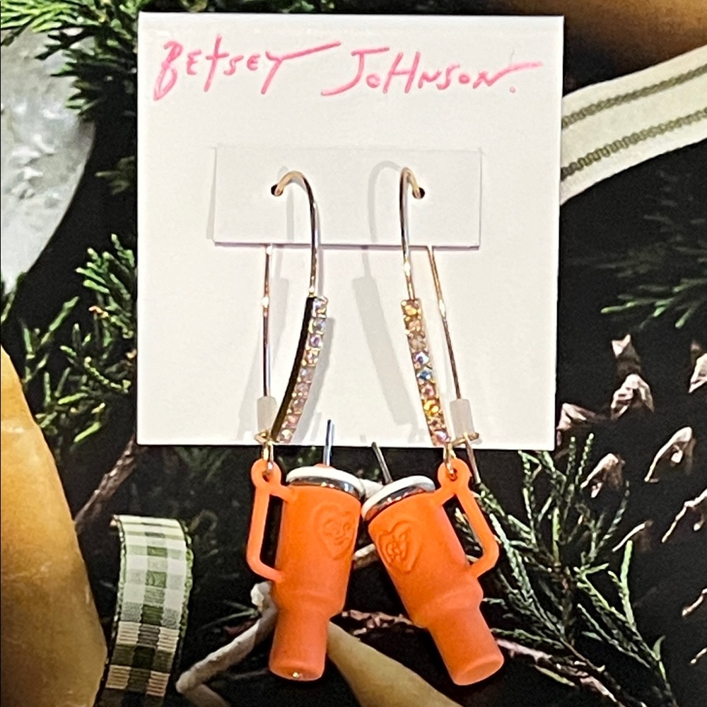 Betsey Johnson Orange Tumbler Style Dangle Earrings